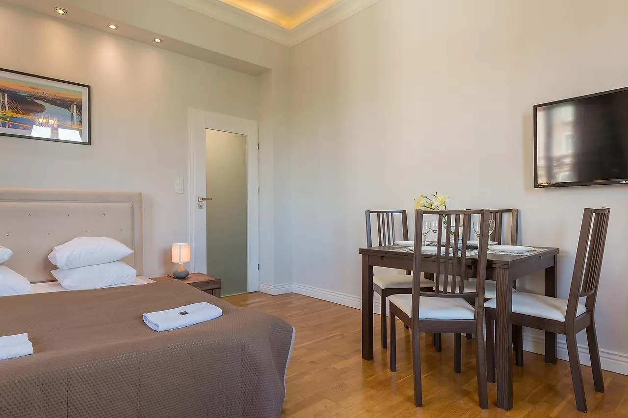 Andersa Apartments Warsaw 0*,  Poland